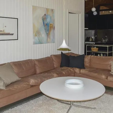 Four-bedroom Holiday In Semesterbostad *