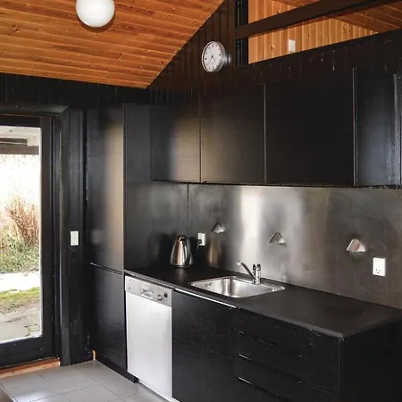 Four-bedroom Holiday In * Strandby