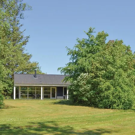 Four-bedroom Holiday In